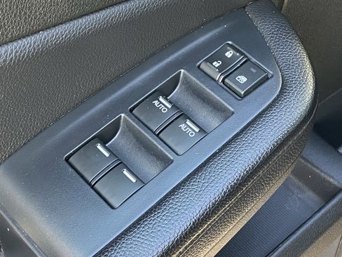 Used 2022 Honda Pilot Sport image 18