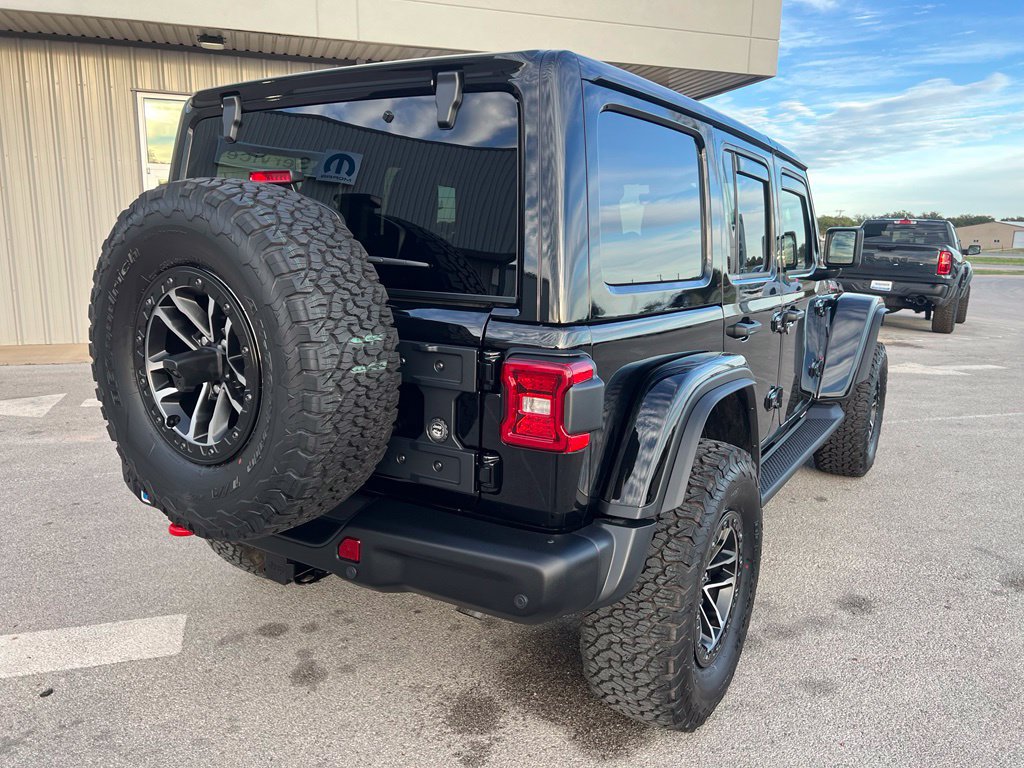 Used 2026 Jeep Wrangler Unlimited Rubicon AWD/4WD image 7