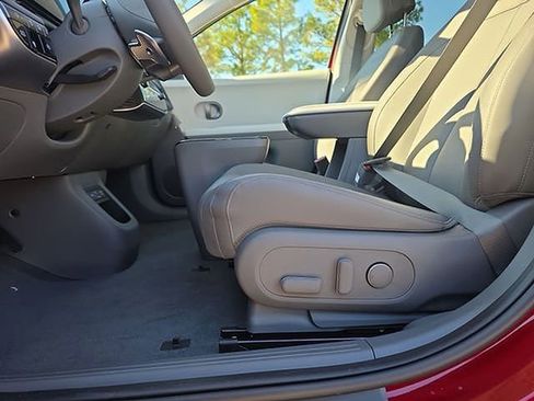 New 2026 Hyundai Ioniq 5 SEL image 40