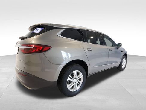 Used 2019 Buick Enclave Essence FWD image 3