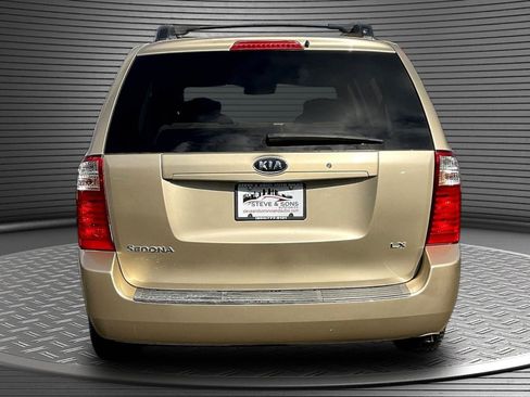Used 2008 Kia Sedona LX image 5
