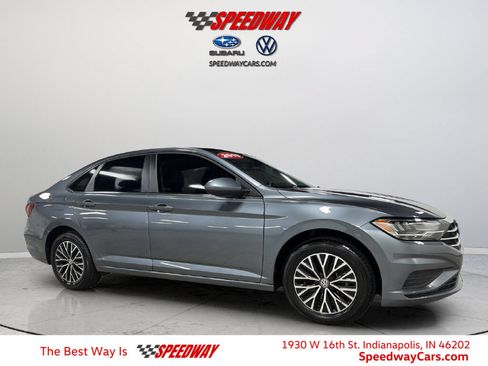 Used 2019 Volkswagen Jetta SE w/ Cold Weather Package FWD image 1
