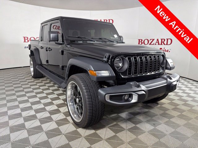 Used 2024 Jeep Gladiator Sport AWD/4WD image 1
