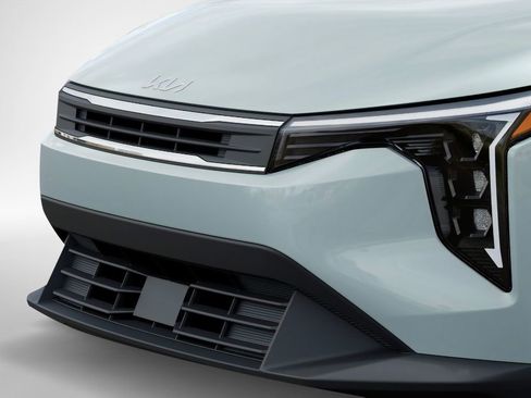 New 2026 Kia K4 FWD image 12