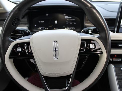 Used 2022 Lincoln Aviator Black Label w/ Dynamic Handling Package image 21