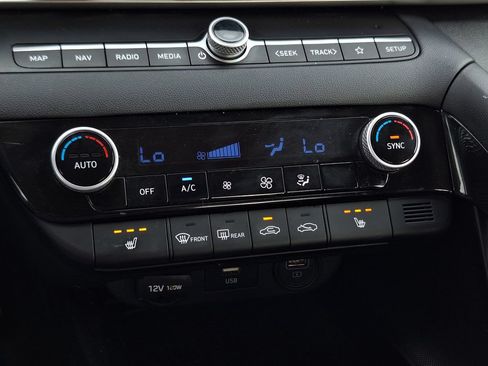 Certified 2023 Hyundai Elantra SEL w/ Convenience Package FWD image 23