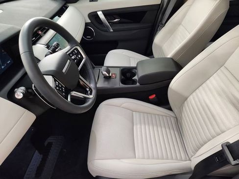 Used 2025 Land Rover Discovery Sport S image 13