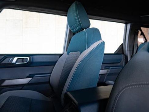 Used 2021 Ford Bronco Outer Banks image 17