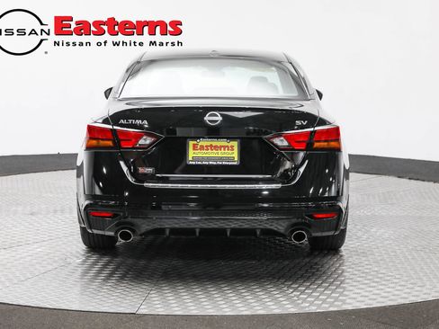 Used 2023 Nissan Altima 2.5 SV w/ SV Premium Package FWD image 6