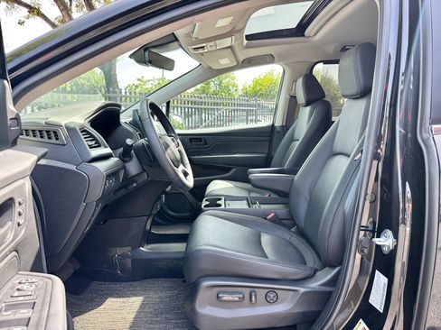 Used 2025 Honda Odyssey EX-L image 9