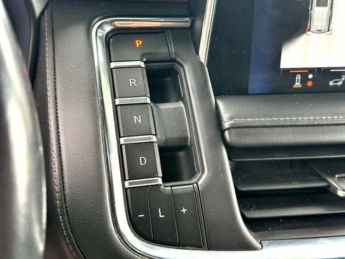 Used 2023 Chevrolet Tahoe High Country w/ Advanced Technology Package RWD image 16