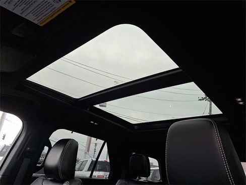 Used 2022 Ford Explorer ST w/ Equipment Group 401A image 15