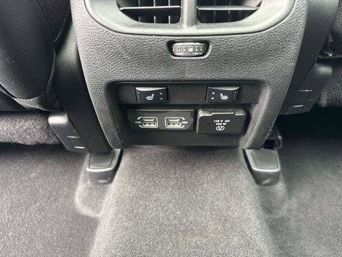 Certified 2022 Jeep Cherokee Limited w/ Elite Package image 15