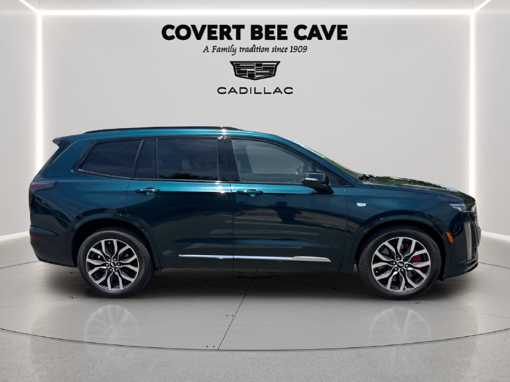 Used 2025 Cadillac XT6 Sport w/ Technology Package AWD/4WD image 11