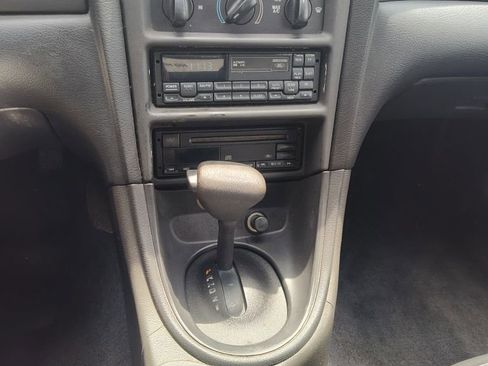 Used 2000 Ford Mustang Convertible RWD image 8