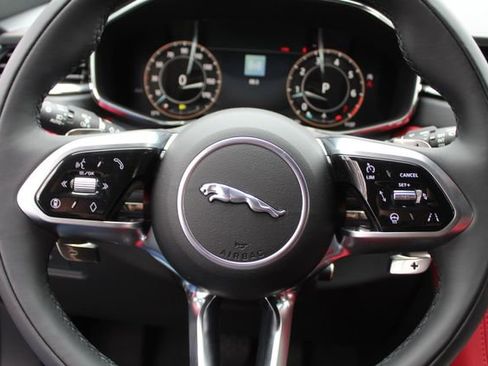 New 2026 Jaguar F-PACE R-Dynamic S image 8