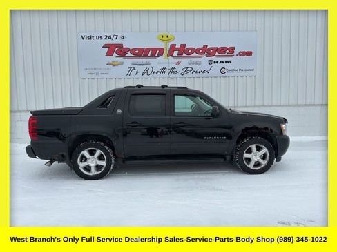 Used 2013 Chevrolet Avalanche LT image 1