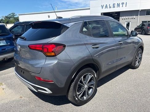 Used 2022 Buick Encore GX Select AWD/4WD image 5