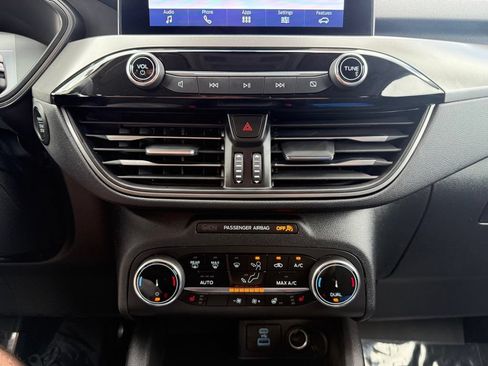 Used 2023 Ford Escape Active w/ Cold Weather Package FWD image 28