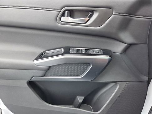 New 2026 Nissan Pathfinder SL FWD image 24