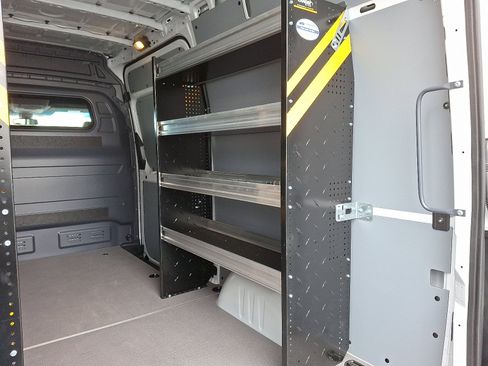 Used 2025 Mercedes-Benz Sprinter 2500 image 10