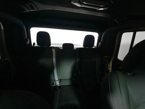 Used 2020 Jeep Gladiator Sport AWD/4WD image 32
