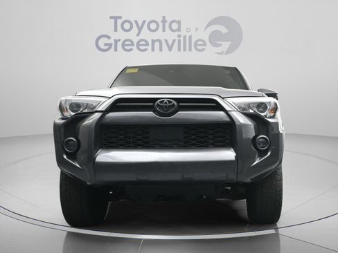 Used 2021 Toyota 4Runner SR5 AWD/4WD image 23