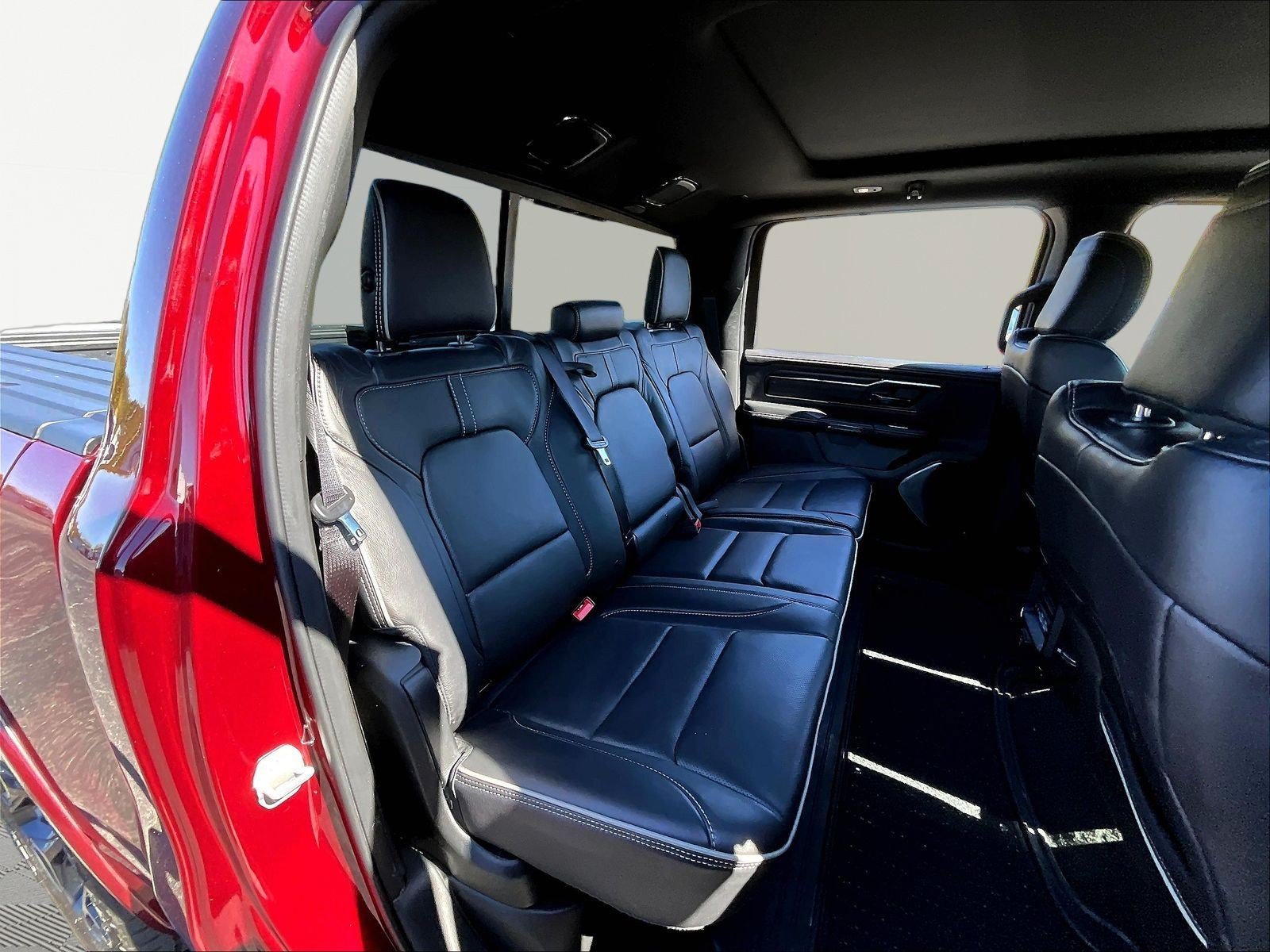 Used 2024 RAM 1500 Limited AWD/4WD image 26