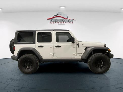 Used 2019 Jeep Wrangler Unlimited Sport S AWD/4WD image 17