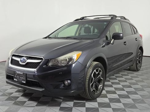 Used 2015 Subaru Crosstrek 2.0i Premium w/ Moonroof Package AWD/4WD image 3