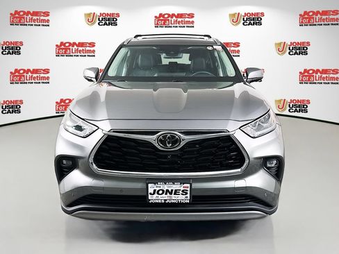 Used 2026 Toyota Highlander Platinum AWD/4WD image 15