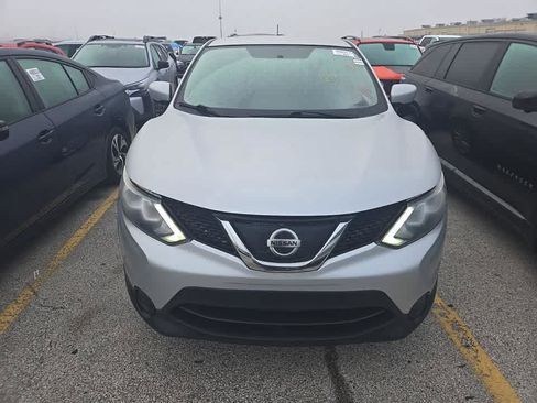 Used 2018 Nissan Rogue Sport S w/ S Appearance Package image 3