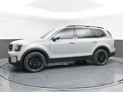 Used 2025 Kia Telluride EX X-Line image 14