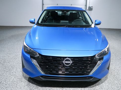 Used 2024 Nissan Sentra SV FWD image 4