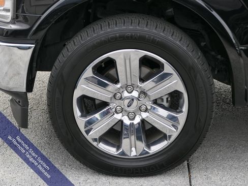 Used 2020 Ford F150 Lariat RWD image 11