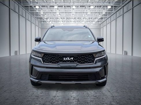 Used 2022 Kia Sorento S w/ Panoramic Sunroof Package FWD image 2