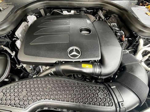 Certified 2022 Mercedes-Benz GLC 300 4MATIC image 9