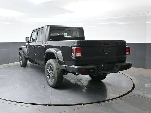 New 2026 Jeep Gladiator Sport AWD/4WD image 7
