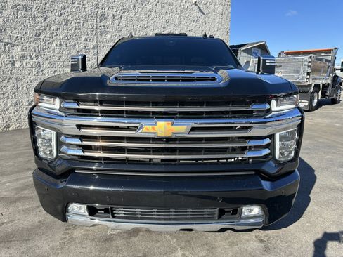 Used 2021 Chevrolet Silverado 2500 High Country w/ Z71 Off-Road Package image 3