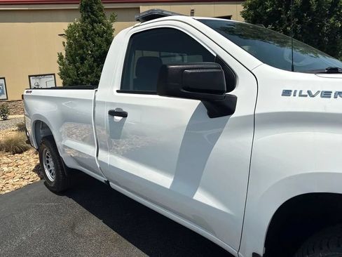 Used 2025 Chevrolet Silverado 1500 W/T w/ WT Value Package AWD/4WD image 38