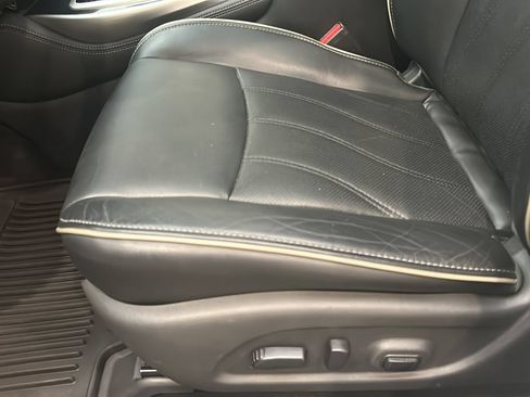 Used 2017 INFINITI QX60 Luxe AWD/4WD image 12