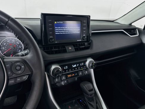 Used 2021 Toyota RAV4 XLE w/ XLE Grade Weather Package AWD/4WD image 15