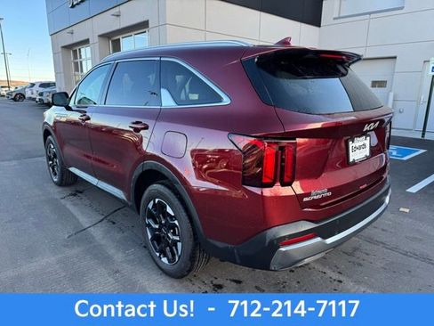 New 2025 Kia Sorento S image 6