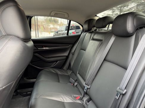 Used 2020 MAZDA MAZDA3 AWD Sedan w/ Preferred Package image 6