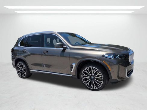 New 2026 BMW X5 sDrive40i w/ Climate Comfort Package RWD image 2