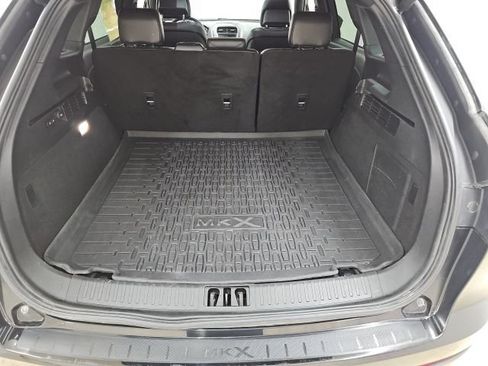 Used 2017 Lincoln MKX Reserve w/ Lincoln MKX Climate Package FWD image 18