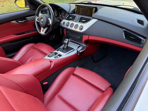 Used 2016 BMW Z4 sDrive35i image 14