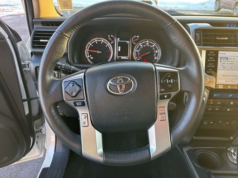 Used 2021 Toyota 4Runner Limited image 14