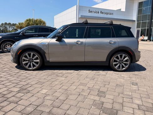 Used 2020 MINI Cooper Clubman S w/ Driver Assistance Package FWD image 11
