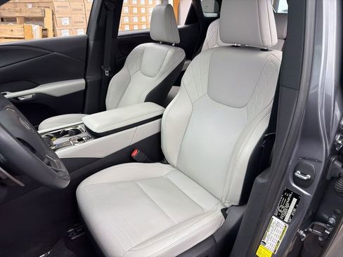 Used 2023 Lexus RX 350 Premium w/ Accessory Package (Z1) image 19